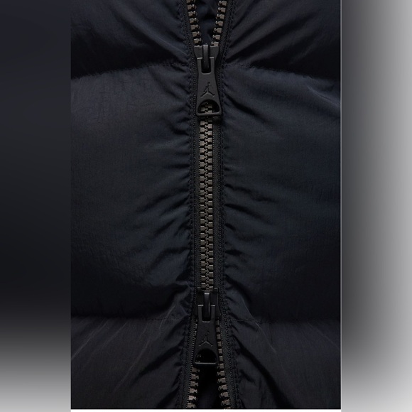 XL Men’s Jordan Essentials Poly Puffer Jacket - Picture 11 of 12